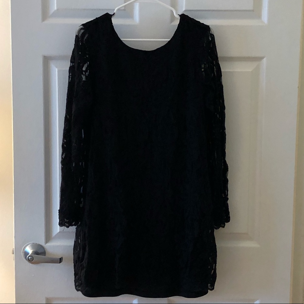 Black lacy shift dress
